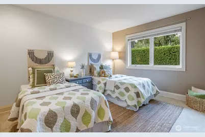 15517 Lake Shore Boulevard NE, Lake Forest Park, WA 98155 - Photo 22
