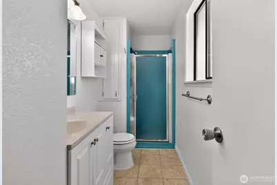 313 W 14th Street, Port Angeles, WA 98362 - Photo 22