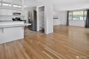 313 W 14th St, Port Angeles, WA 98362 - Photo 14