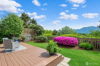 7602 Huckleberry Way SE, Snoqualmie, WA 98065 - Photo 36