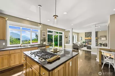 7602 Huckleberry Way SE, Snoqualmie, WA 98065 - Photo 14