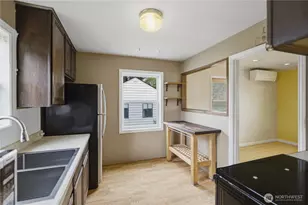 9831 33rd Ave SW, Seattle, WA 98126 - Photo 10
