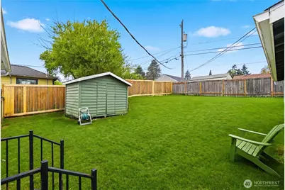 9831 33rd Avenue SW, Seattle, WA 98126 - Photo 20