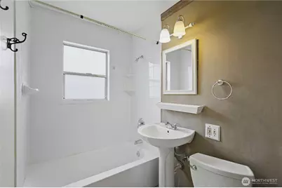 9831 33rd Avenue SW, Seattle, WA 98126 - Photo 16