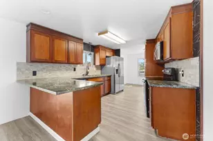 2419 Jahn Ave NW, Gig Harbor, WA 98335 - Photo 2
