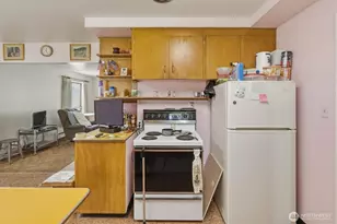 2014 Ocean Beach Hwy, Longview, WA 98632 - Photo 10