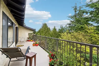 17918 23rd Lane NE #302, Shoreline, WA 98155 - Photo 2