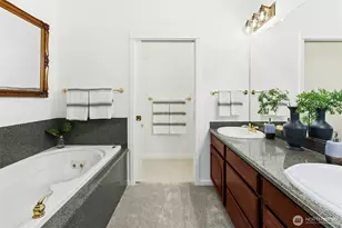 1900 Alaskan Wy, Seattle, WA 98101 - Photo 20