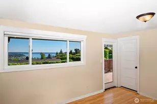 705 S 209th St, Des Moines, WA 98198 - Photo 16