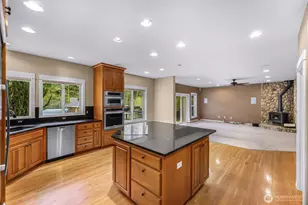4879 Robinwood Ln, Bow, WA 98232 - Photo 8