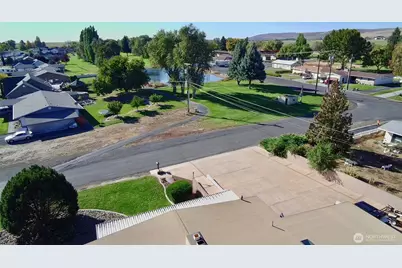840 Braeburn Place NW, Soap Lake, WA 98851 - Photo 4