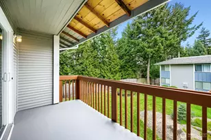 17208 NE 45th St, Redmond, WA 98052 - Photo 14