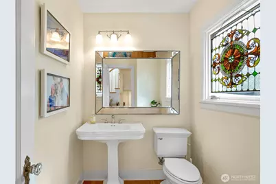 803 W Armour Street, Seattle, WA 98119 - Photo 16
