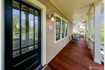 2127 Boyer Avenue E, Seattle, WA 98112 - Photo 2