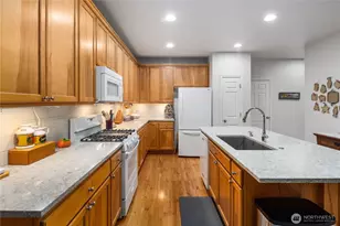 2506 152nd St SW, Lynnwood, WA 98087 - Photo 8