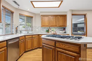 308 NW 95th Cir, Vancouver, WA 98665 - Photo 14