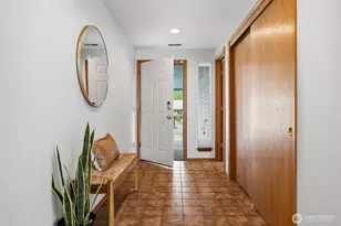 308 NW 95th Cir, Vancouver, WA 98665 - Photo 4