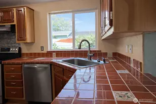 759 Park Ave NE, Ocean Shores, WA 98569 - Photo 8