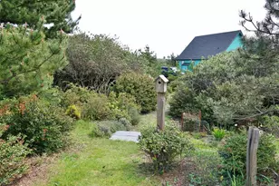 1056 1057 Greenview Ave SW, Ocean Shores, WA 98569 - Photo 16