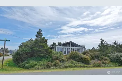 1056 1057 Greenview Avenue SW, Ocean Shores, WA 98569 - Photo 2