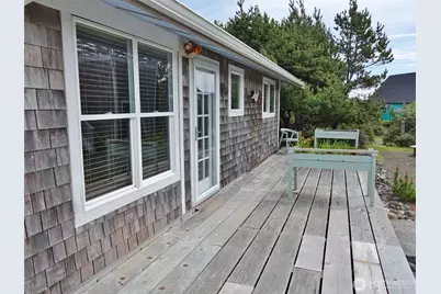 1056 1057 Greenview Avenue SW, Ocean Shores, WA 98569 - Photo 8
