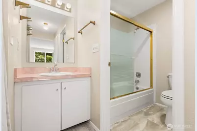 820 Cady Road #F105, Everett, WA 98203 - Photo 16