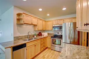 1051 Fidalgo Dr, Burlington, WA 98233 - Photo 8