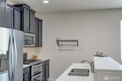 3224 Loch Ness Loop, Mount Vernon, WA 98273 - Photo 10