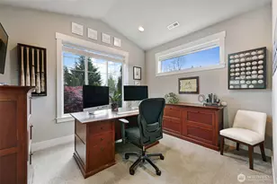 4720 NE 25th St, Renton, WA 98059 - Photo 4