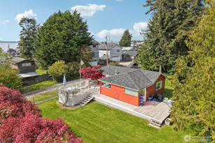 176 Maple St, Camano Island, WA 98282 - Photo 2