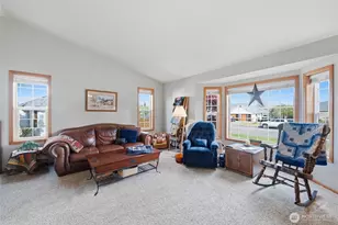 1036 Ridgeway Dr, Lynden, WA 98264 - Photo 4