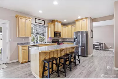 802 Willow Avenue NE, Quincy, WA 98848 - Photo 8