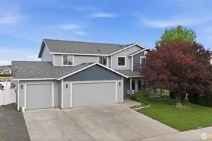 802 Willow Ave NE, Quincy, WA 98848 - Photo 1