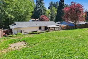 8203 181st Ave E, Bonney Lake, WA 98391 - Photo 32