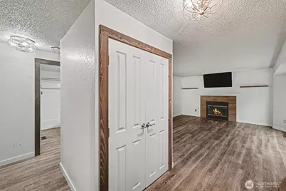 8203 181st Avenue E, Bonney Lake, WA 98391 - Photo 8