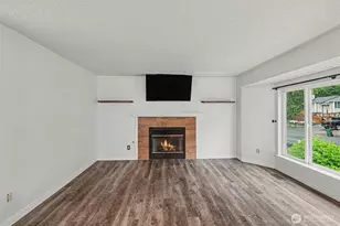 8203 181st Ave E, Bonney Lake, WA 98391 - Photo 10