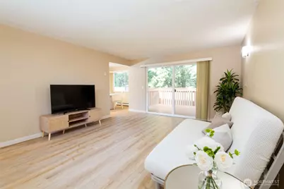 17302 NE 45th Street #101, Redmond, WA 98052 - Photo 2