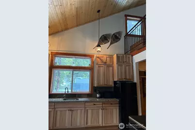19052 Gill Creek Road, Lake Wenatchee, WA 98826 - Photo 4