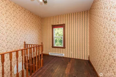 318 W 8th Street, Port Angeles, WA 98362 - Photo 36