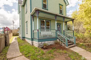 318 W 8th St, Port Angeles, WA 98362 - Photo 8