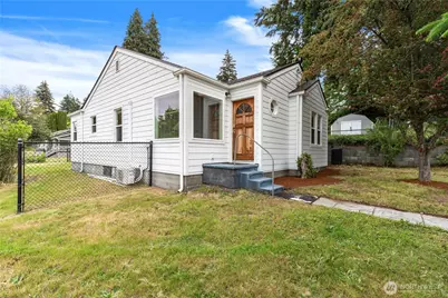 3640 W C Street, Bremerton, WA 98312 - Photo 1
