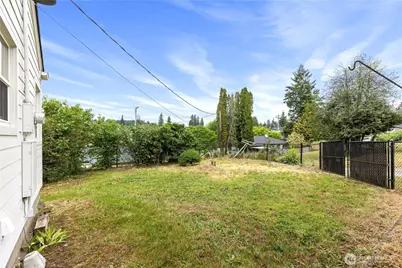 3640 W C Street, Bremerton, WA 98312 - Photo 22