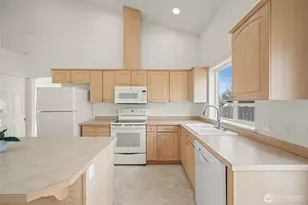 530 Hackmann St, Buckley, WA 98321 - Photo 8