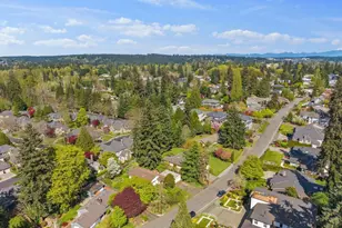 10434 NE 17th St, Bellevue, WA 98004 - Photo 34