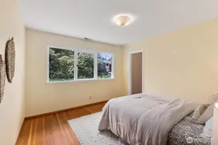 10434 NE 17th St, Bellevue, WA 98004 - Photo 18