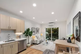 1004 48th St, Seattle, WA 98103 - Photo 4