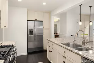 20819 NE 25th St, Sammamish, WA 98074 - Photo 12