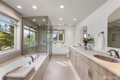 1465 185th Avenue NE, Bellevue, WA 98008 - Photo 16
