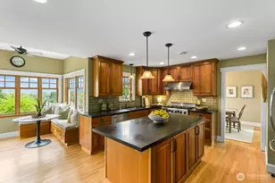 4060 39th Ave SW, Seattle, WA 98116 - Photo 8
