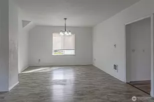 1442 E 29th St, Tacoma, WA 98404 - Photo 8